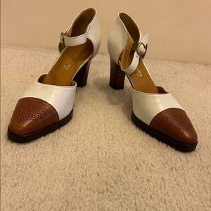 Ralph Lauren  signature style Cream and Brown Heels